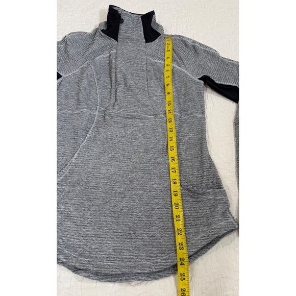 Lululemon Grey Mock Neck Zip Up Athletic Pullover Top Size 6 Women's #1/7.50 - Picture 7 of 7
